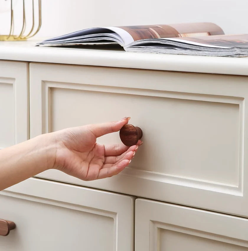 Nordic Wood Furniture Handles OAK  Walnut Knob Wooden T Bar Wardrobe Pulls Luxury Decoration Wooden Funiture Hardware